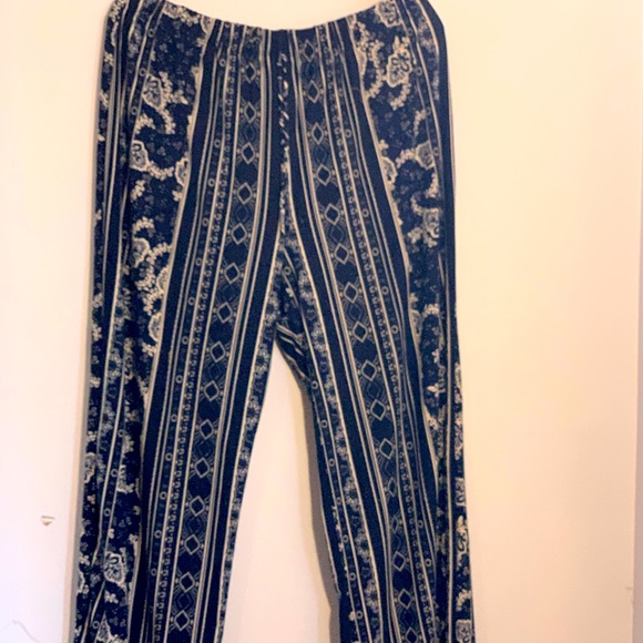 Wilde Palazzo Pants - Picture 1 of 3
